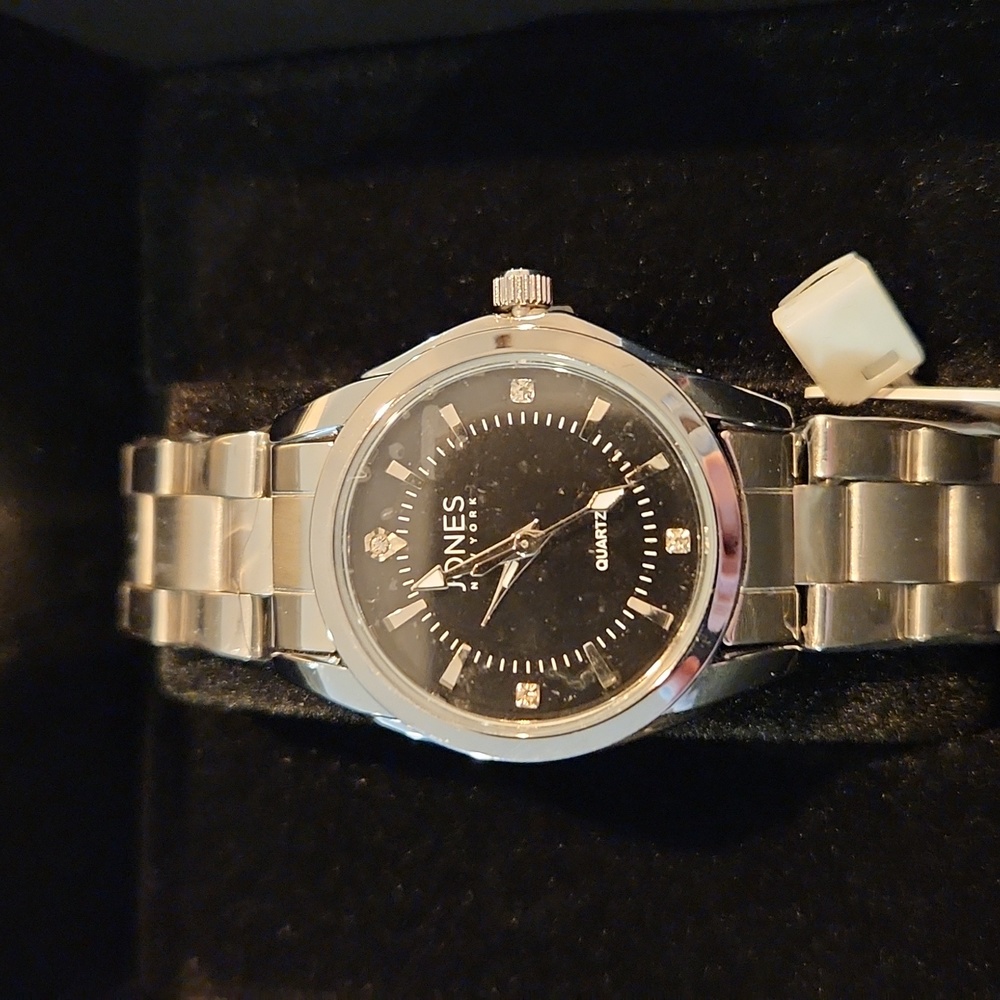 Watch - Picture 2 of 4